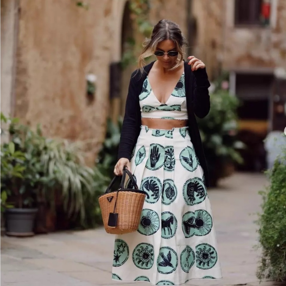 ZARA CO-ORD SET [TOP+ PRINTED BOX PLEAT SKIRT]